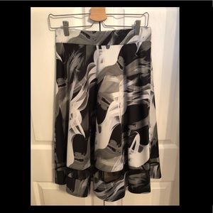 FAITH AND JOY black and grey (greenish) waistband skirt